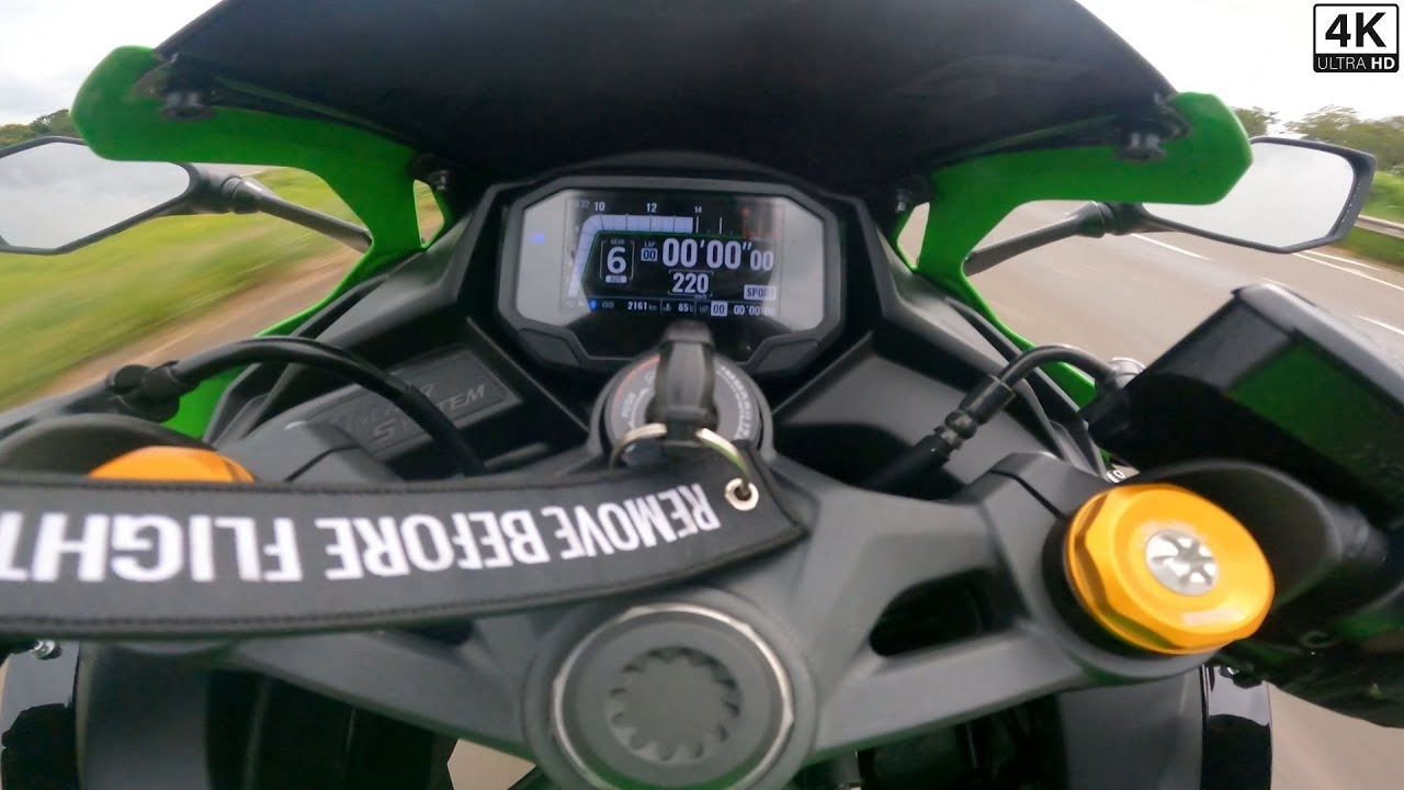 Kawasaki - Ninja  ZX4R [ Akrapovic ] PURE SOUND