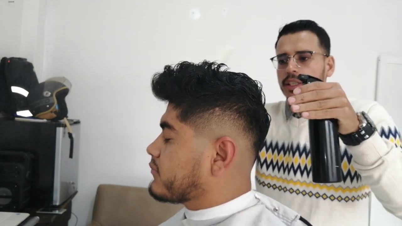 Técnica  de tijera para cortar pelo para principiantes cabello chino crespo o rebelde