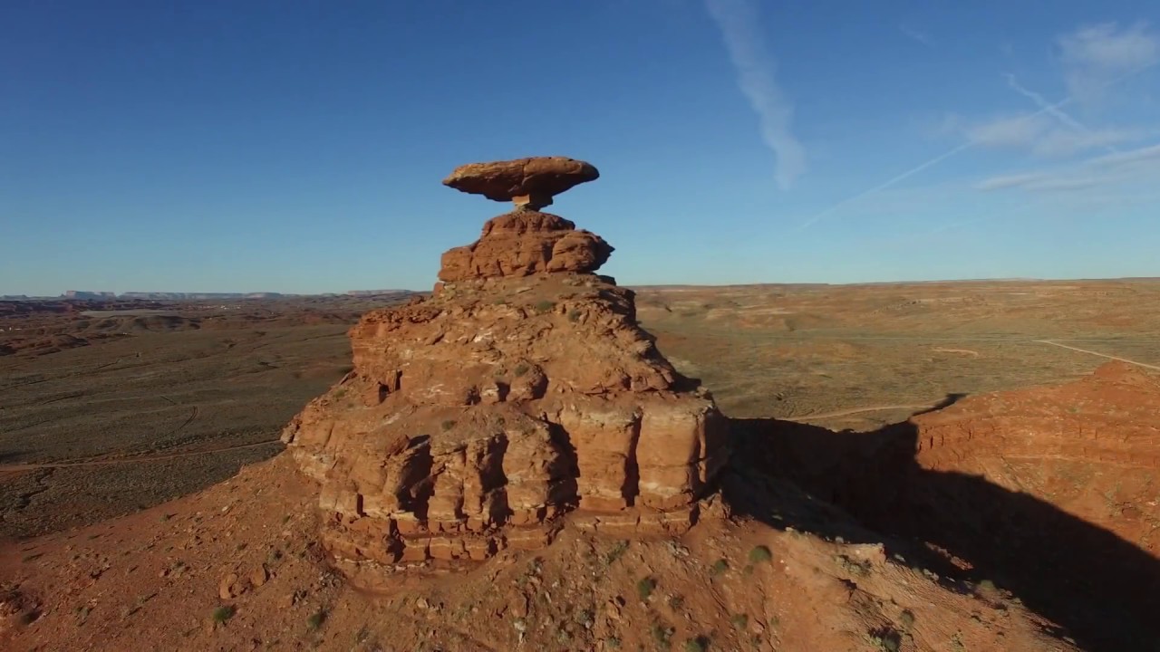 Drone flying southern Utah & Arizona landscapes