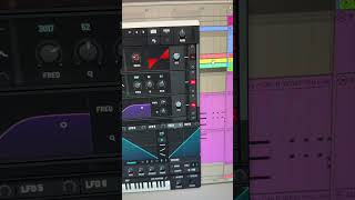 How to: Robbie Doherty “Call It What You Like” Synth in Serum 2