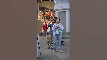 Реакции прохожих на картину RingString ❤️