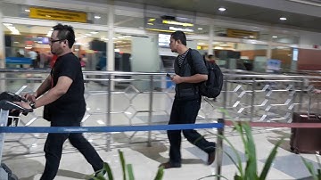 Beginilah pintu masuk bandara makassar