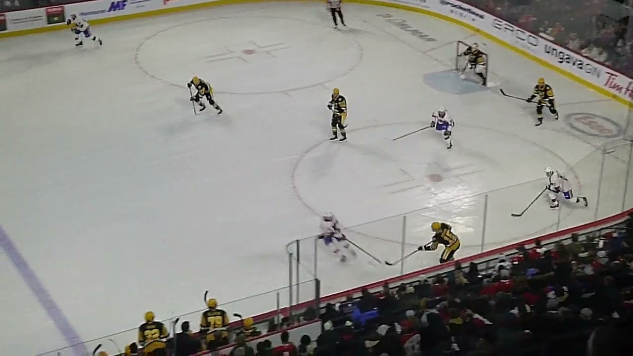 Jonathan Gruden of the Wilkes-Barre/Scranton Penguins scores vs. the Laval Rocket 1/15/25