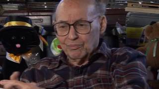 Marvin Minsky - Is being smart an accident? (105/151)