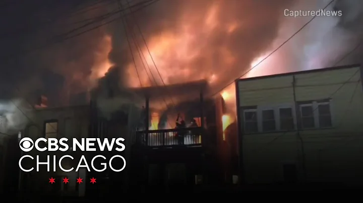 Smoke, fire billow out of apartment building on Chicago's West Side