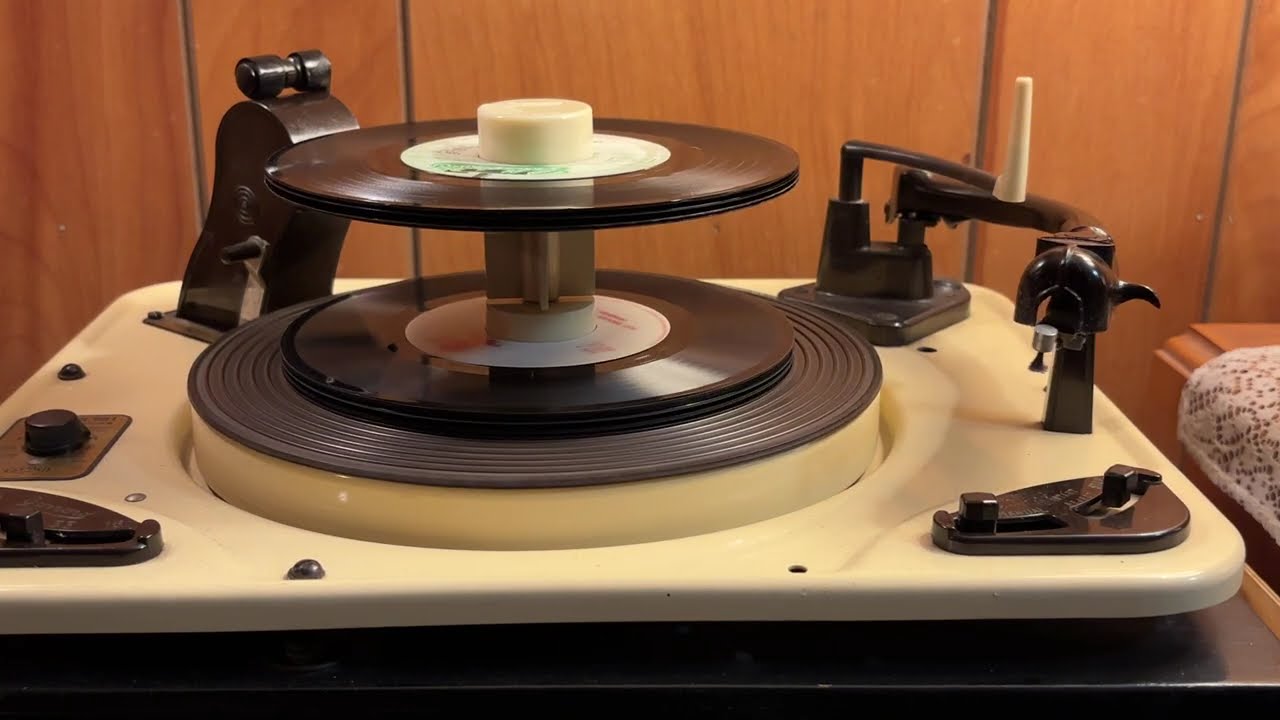 Jukebox Stack of 45's #4 - YouTube