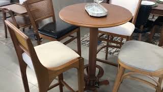 Mesa Bar com Suporte para Pés na Cor Amêndoa Mel - Toth Móveis