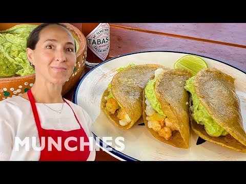 Video: Fried Shrimp With Avocado