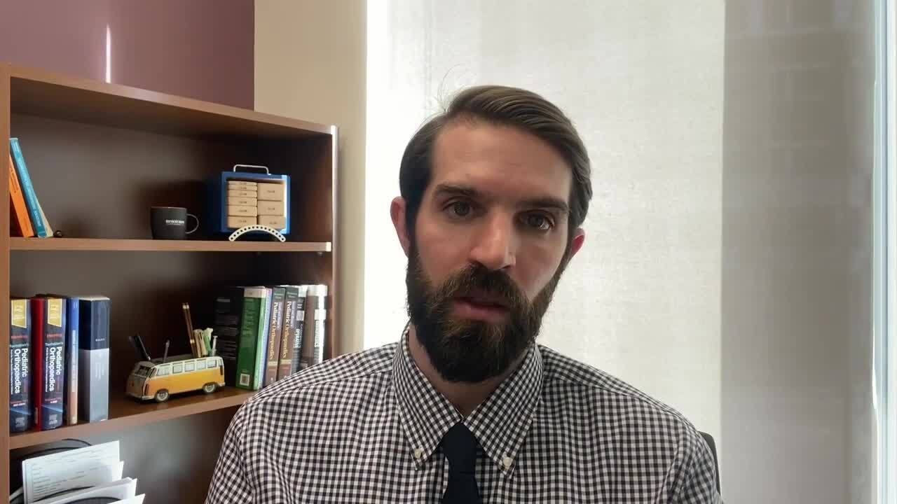 Comparison of “Human” and AI Hand-and-Wrist Skeletal Age Estimation in Epiphysiodesis