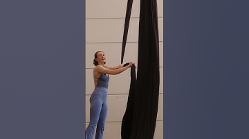 Time for the obligatory end of training fun move 💛 #aerialsilks #training #aerialist