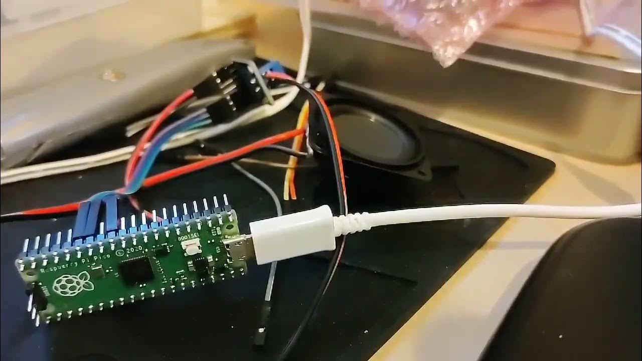 Playing audio on a Raspberry Pi Pico using CircuitPython and I2SOut