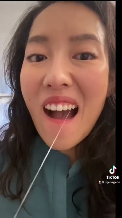 How to Floss the Right Way ✅