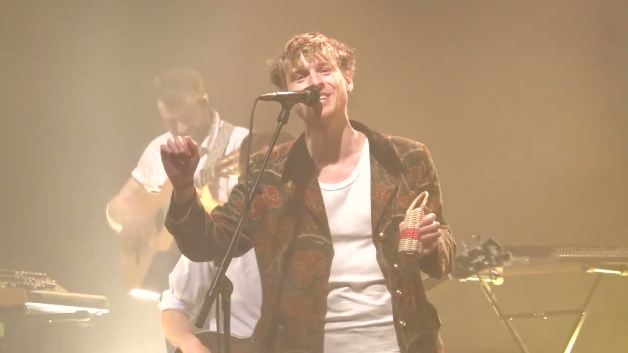 Pam Pam Ida (feat. Widersacher aller Liedermacher) - Gockl (Live @ Circus Krone München, 2024-11-07)