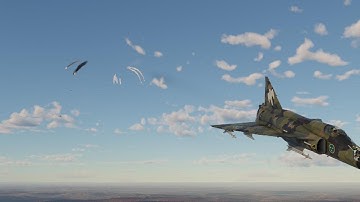JA37C vs F-4E