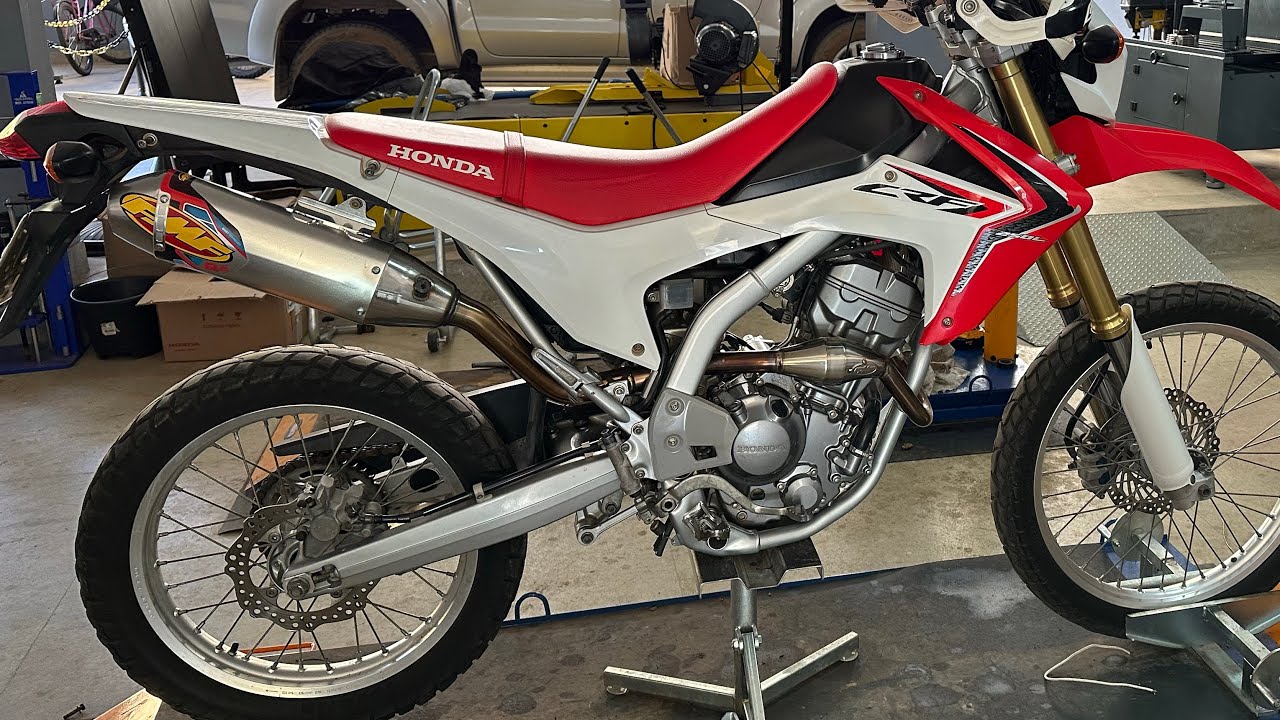 Crf 250 l com escape fmf