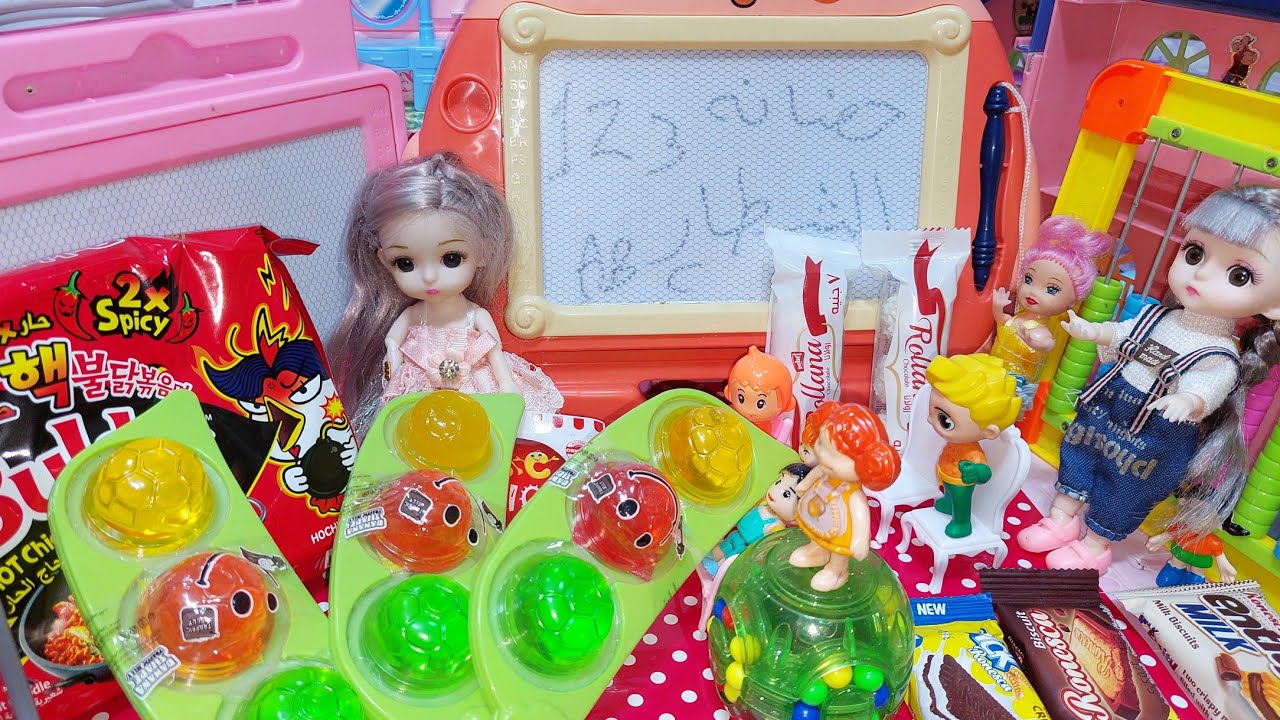 مسابقه الانبهار في حضانة الشطار_عائلة عمر_جنه ورؤي_مامتي دكتورة_العاب بنات