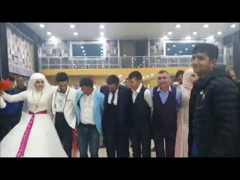 GELİN & DAMAT HALAY BAŞINDA DÖKTÜRÜYORLAR  MAŞALLAHA