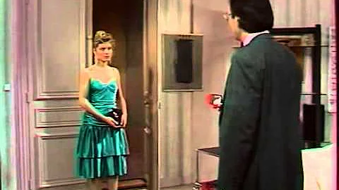 Valerie Steffen dans La Bague au Doigt