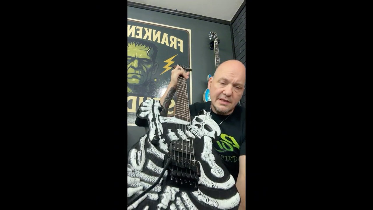 Firefly J. frog Skull & Bones Guitar - Review & Closer Look