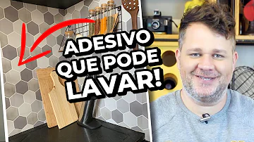 Como colocar adesivo em revestimento?