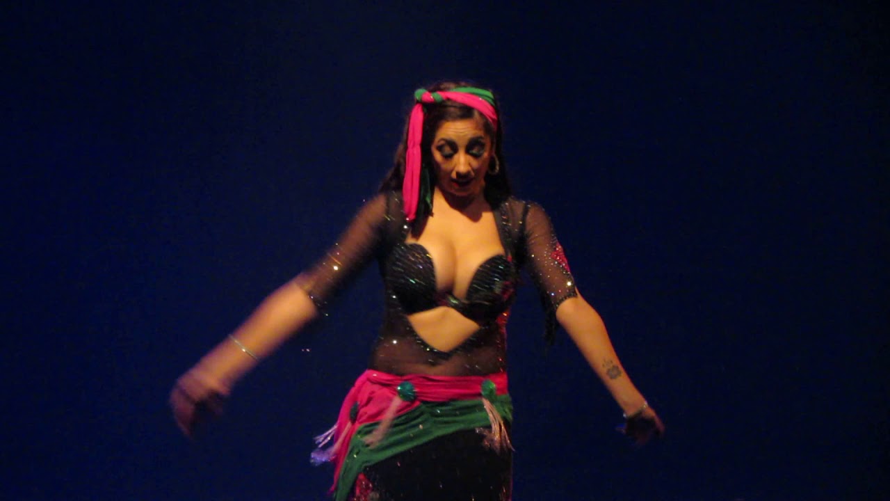 SHANAN - EL HELWA BALADI