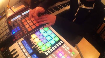 TÉHU-LOOP SESSION 17.2 w/ 2 MASCHINE/RHODES/IPAD