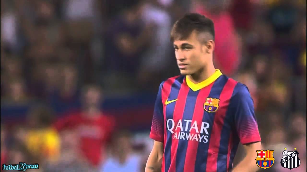 Neymar attacked by a Santos fan