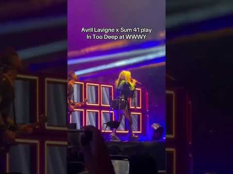 Avril Lavigne X Sum 41 Live At When We Were Young 