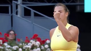 Iga Swiatek frustrated 😩 Aryna Sabalenka screaming and hitting winners WTA Final Madrid