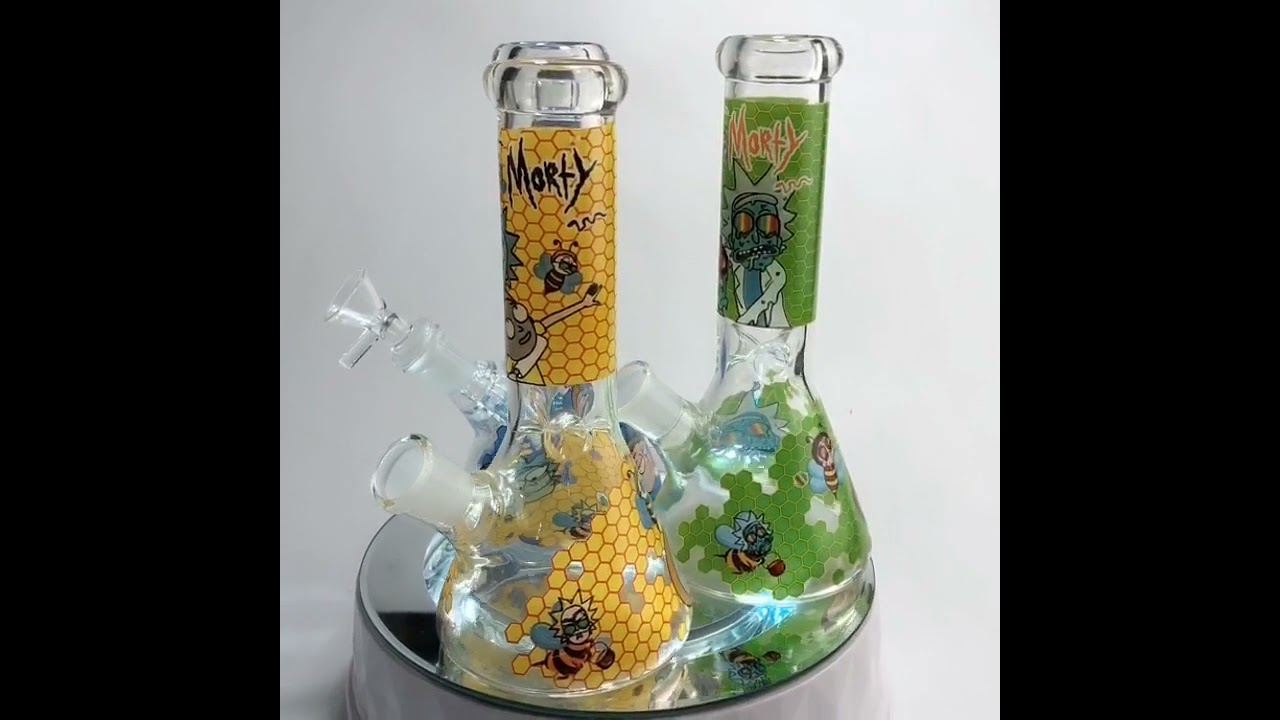 Rick and morty 烧杯水烟  Factory wholesale cheap and popular water smoking pipe