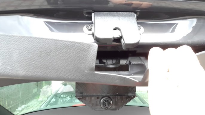 VW Golf 7 Heckklappe Problem: Mikroschalter Heckklappenschloss