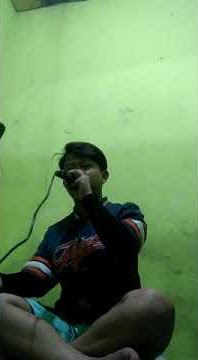 Status WhatsApp sedih Siapa Di hatimu Viral!!!