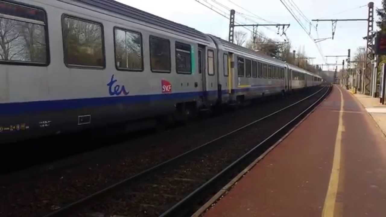 train en gare de bois le roi 1/3 YouTube train en gare de bois le roi 1/3 YouTube