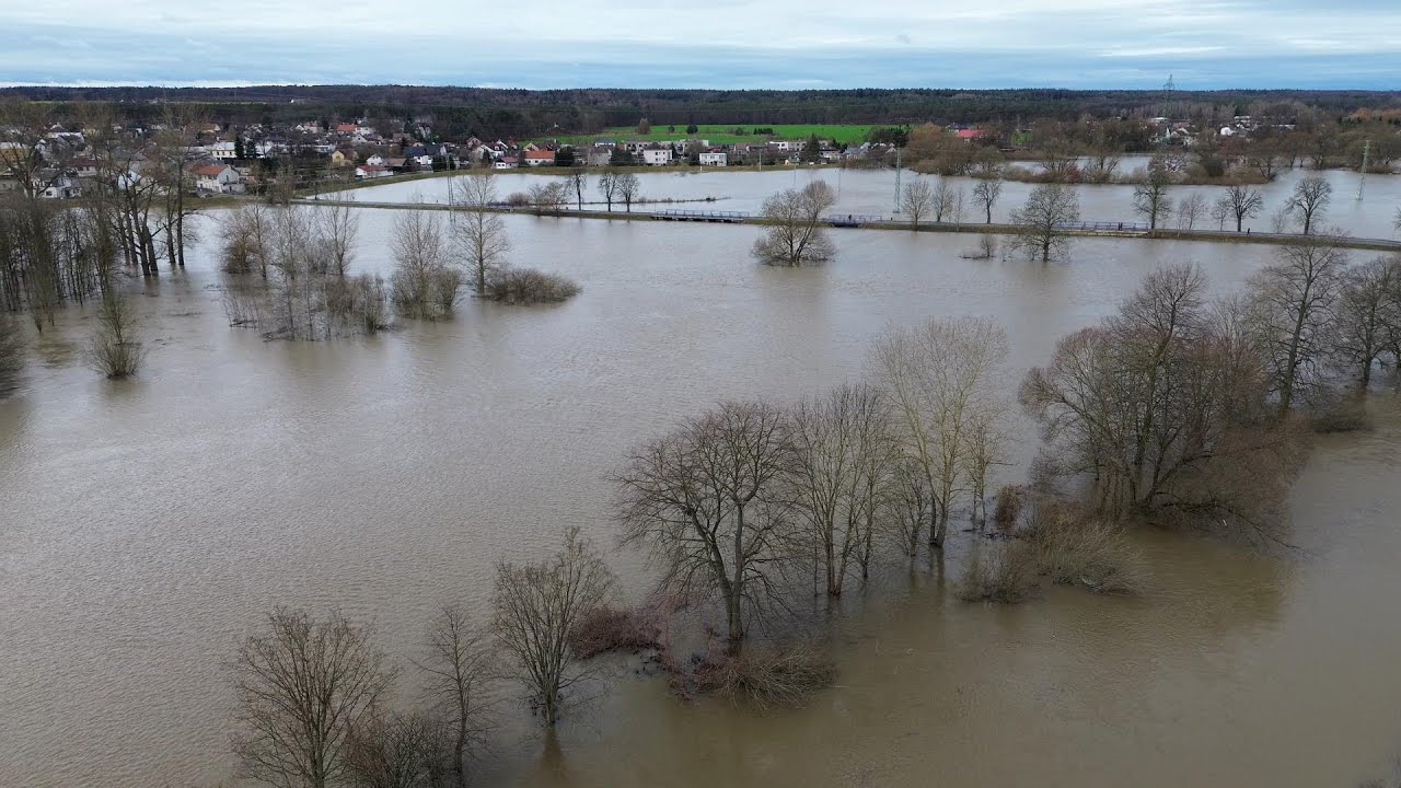 Rozvodněná řeka Orlice - povodeň 2023