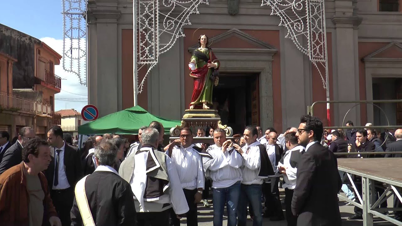 RIZZICONI - L'AFFRUNTATA  2013 DA OLTRE DUE SECOLI TRA STORIA,E FEDE DI GIOVANNI TOMARCHIO 1/3