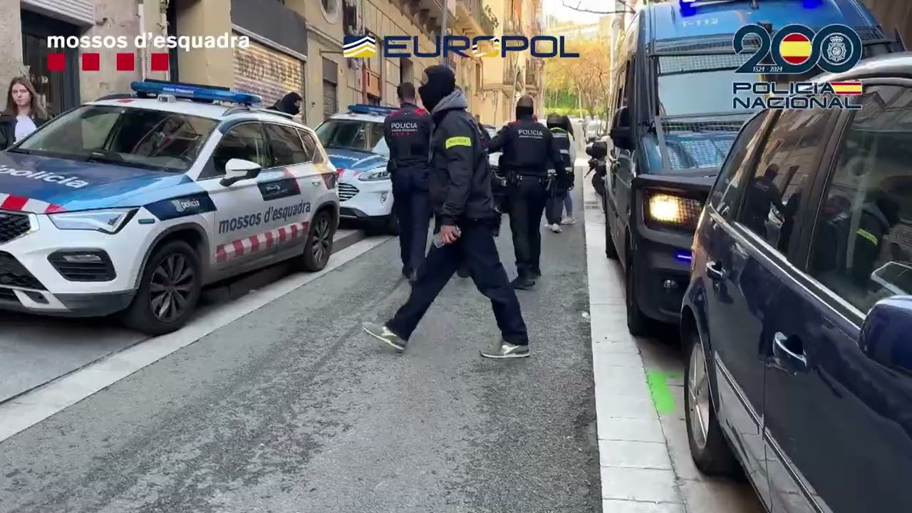 Desarticulada una xarxa internacional de tràfic d’armes i drogues amb quatre detinguts
