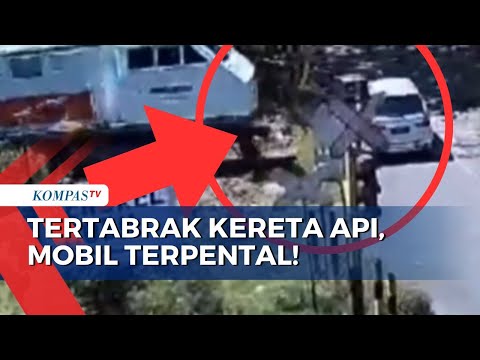 Detik-Detik CCTV Rekam Kecelakaan Mobil di Palang Pintu Kereta Api di Kalipuro Banyuwangi!