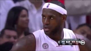 LeBron James injures his right hand so he throws it down with the left!!!