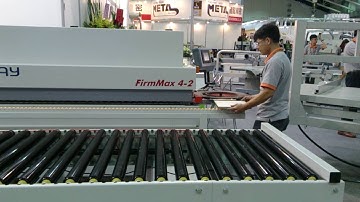 EDGE BANDING WITH RETURNING CONVOYER SYSTEM