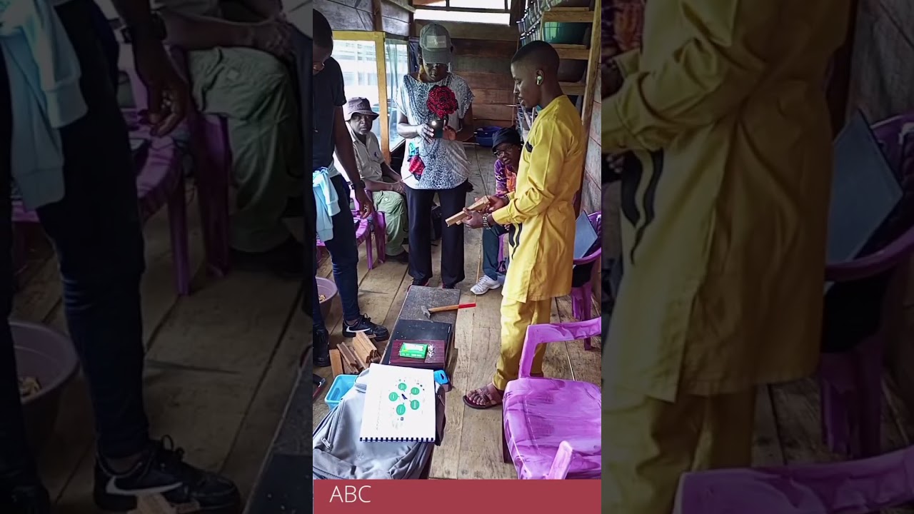Production of nesting box for BSF/ Production des pondoirs pour BSF