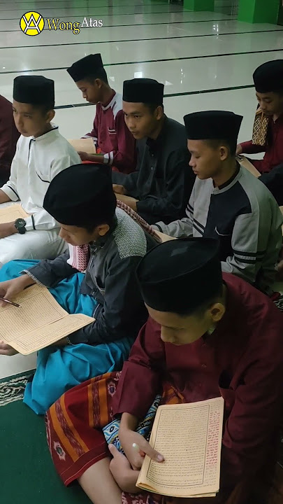 SANTRI MENGAJI KITAB KUNING BA'DA SUBUH #shorts #latansa #masjid #santriindonesia #shortvideo