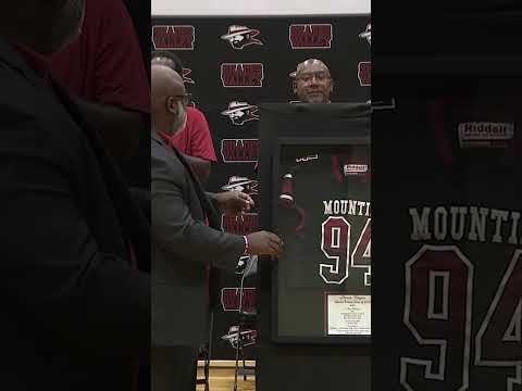 Daron Payne honored by Shades Valley High School