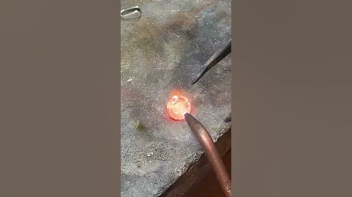 How To Tell REAL or Fake Diamond (TORCH TEST!) - DayDayNews
