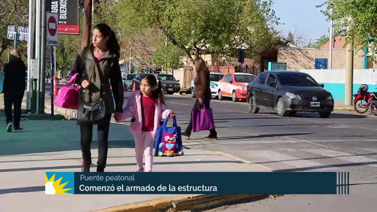 Ensamble del puente que unirá el Centro Cívico con la Plaza del Bicentenario camera iphone 8 plus apk