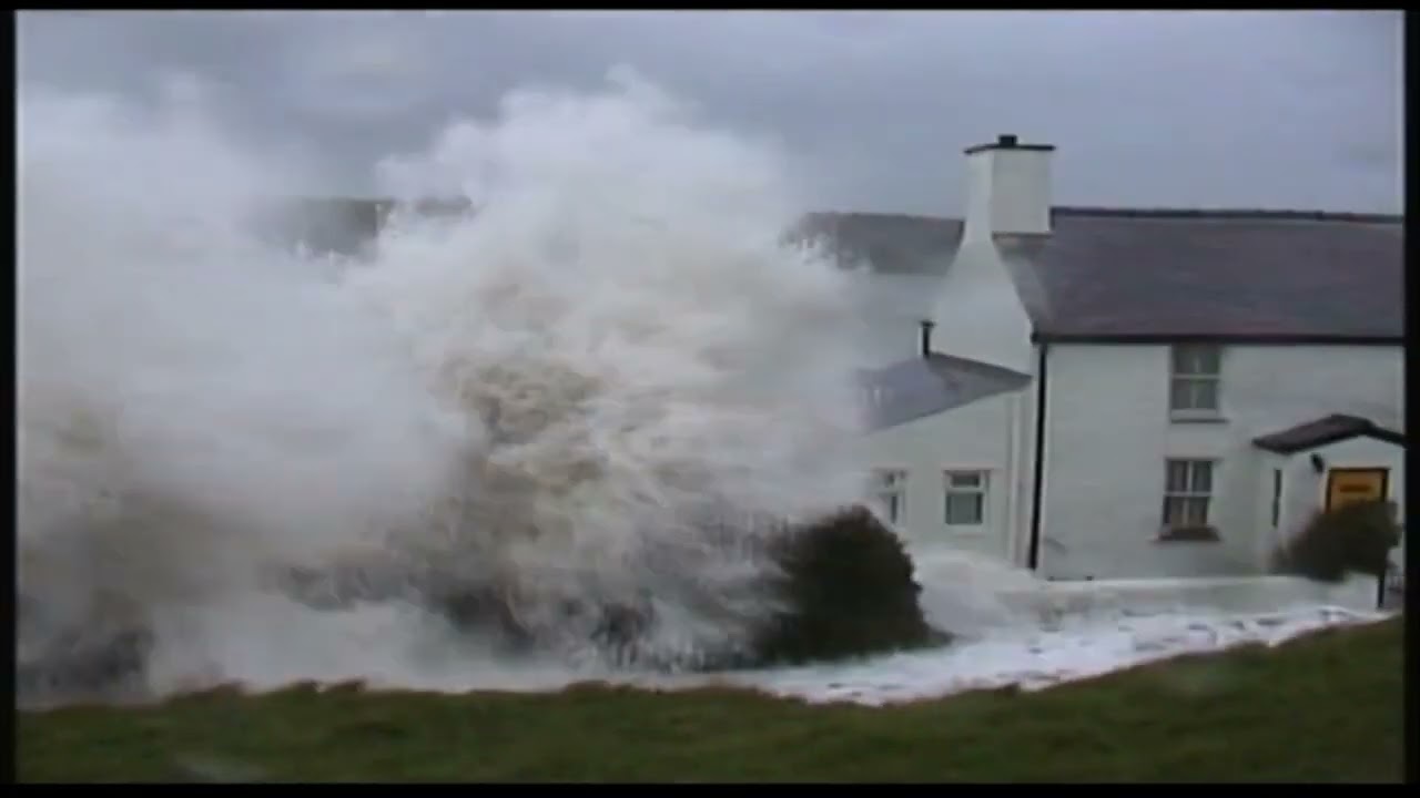 Cemaes Storm 2013