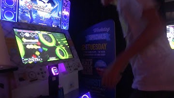 DDR A - out of focus [SP-EXPERT 15] AAA 992,200