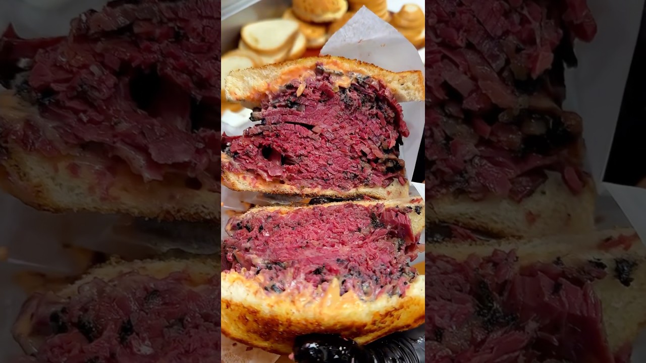 Лучший сэндвич в D Motown Deli, 3750 GRATIOT AVE, Детройт, Мичиган 