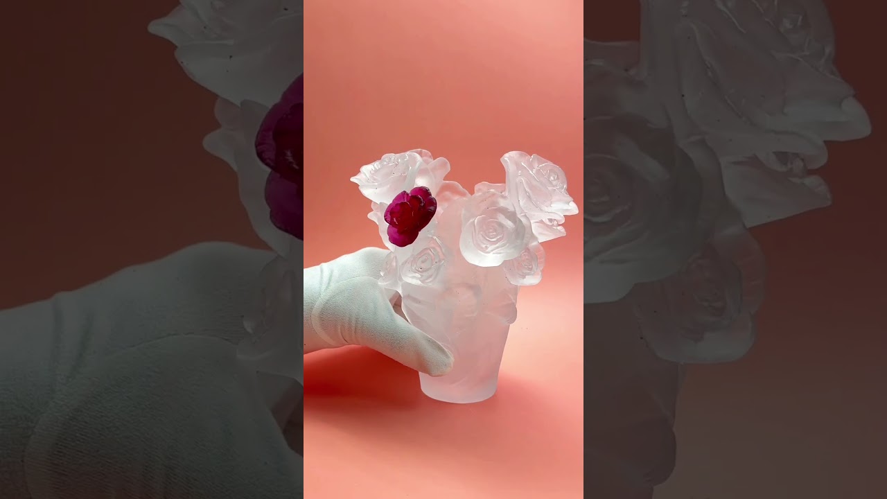 Ваза Daum "Белый, красный" Rose Passion, 17 см