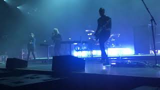 Metric - Art Of Doubt Live Clip