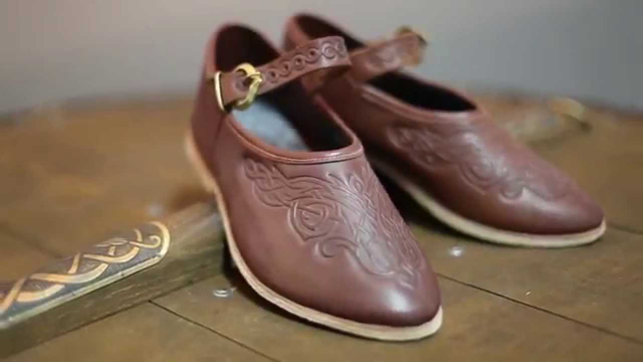 Embossed Women’s Period Shoes by ArmStreet